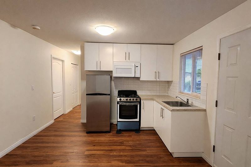 New Westminster House for rent - 3 Bedrooms — photo 7