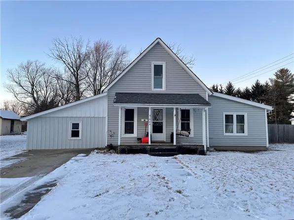 864 E Young Ave, Hoopeston, IL 60942