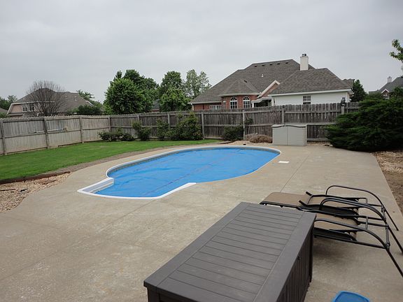 2nd image of 5103 S 45th St