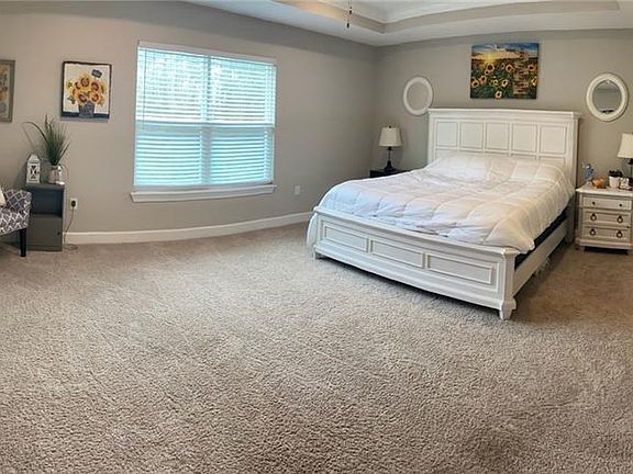 5th image of 85361 Champlain Dr