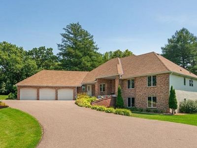 2180 Highway 36 W, Roseville, MN, 55113