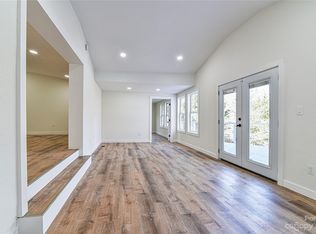 37 Cougar Mountain Rd, Fairview, NC 28730