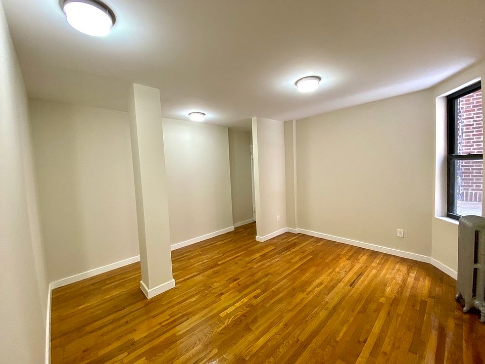 1st image of 29-15 36th Ave #2AA