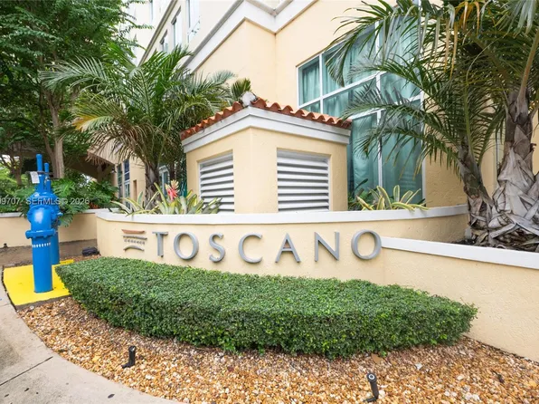 7350 SW 89th St APT 817S, Miami, FL 33156