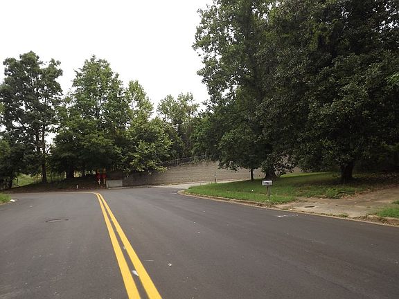 4th image of 605 Northaven Dr