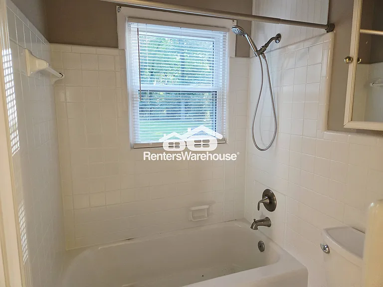 36 Hunting Creek Dr — Photo 13