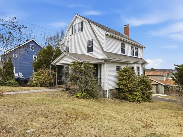 303 Gray St, Arlington, MA 02476