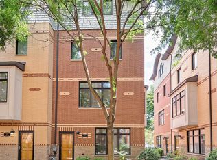 427 Chestnut Ln, Oak Park, IL