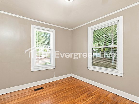 5th image of 1742 Pinetree Rd