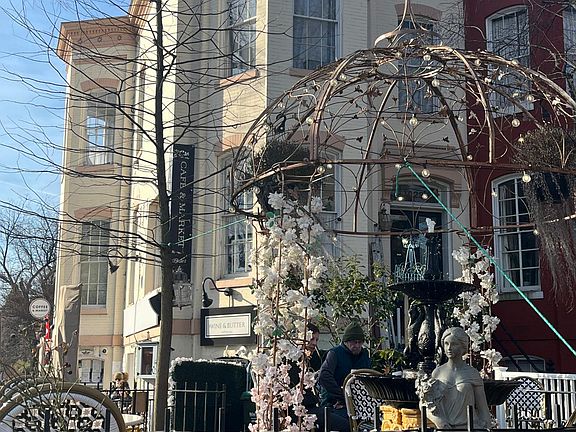 Next to Lincoln Park and an amazing coffee shop, wine store, lunch spot