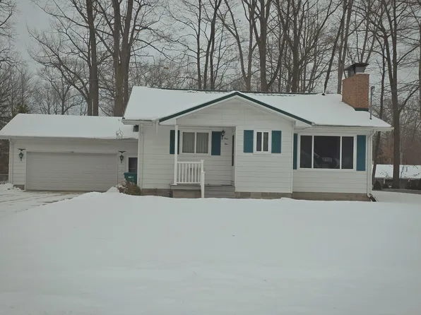 110 Chippewa Trl, Prudenville, MI 48651