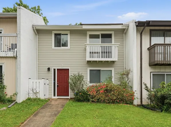 3 Carolina Ct, Sterling, VA 20164