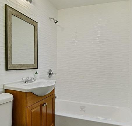 5th image of 151 Rogers Ave