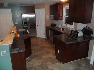 539 S Canal Rd, Lansing, MI 48917