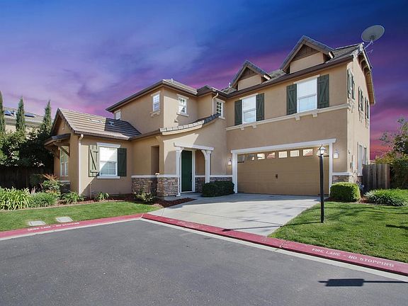 3rd image of 586 Alvord Oak Ln