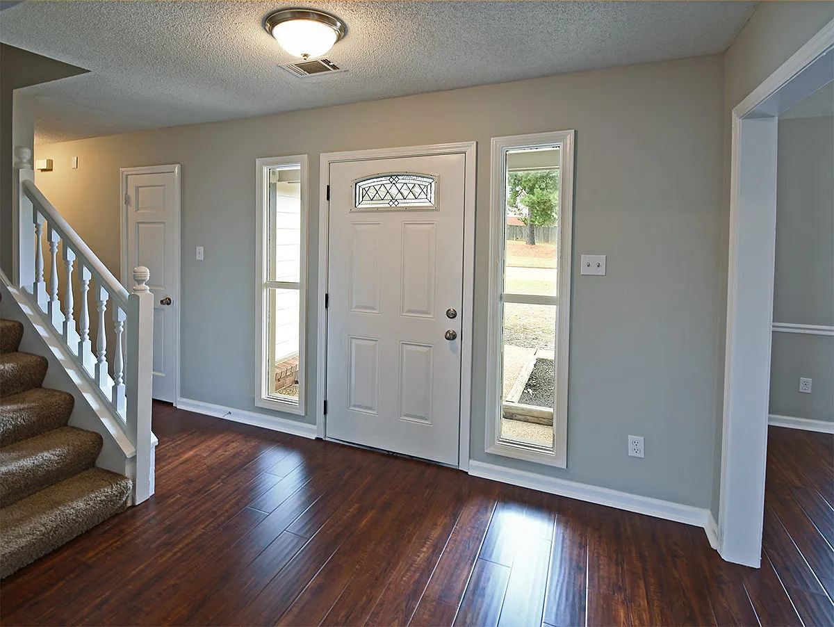 4 Bedroom with Bonus, 3 Bathrooms Near Hwy 64 and Rockcreek Pkwy — Photo 2