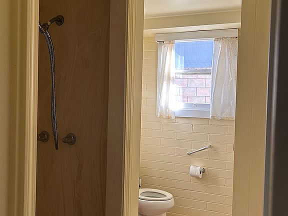 4th image of 917 21st Ave #B