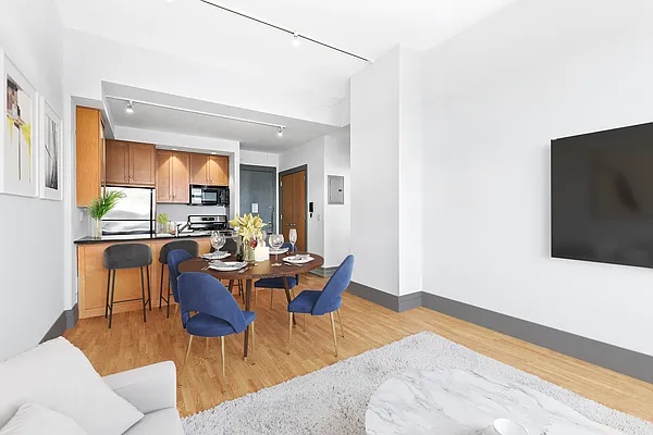 Rented by Compass | media 13