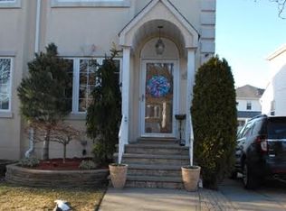 303 Malvine Ave, Staten Island, NY 10309