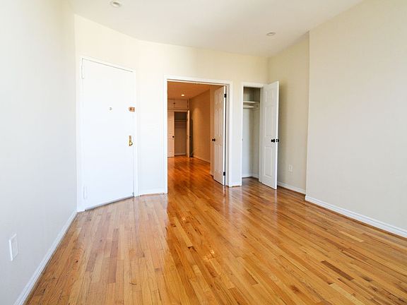 2nd image of 724 Bergen St APT 3L