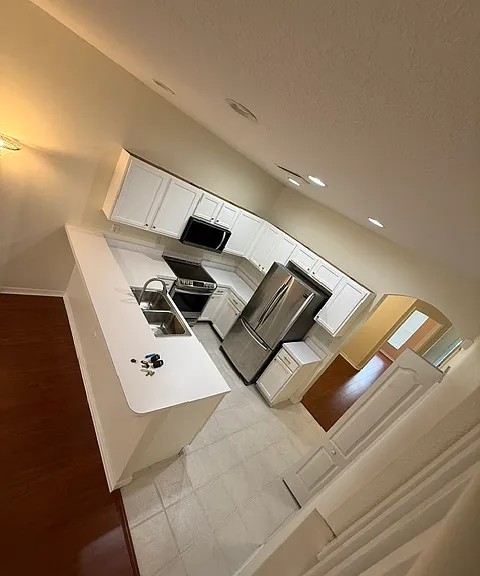 6729 Lake Rochester Ln — Photo 18