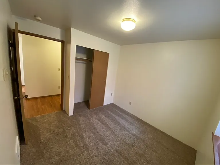 1100 N Alder St #15 — Photo 13