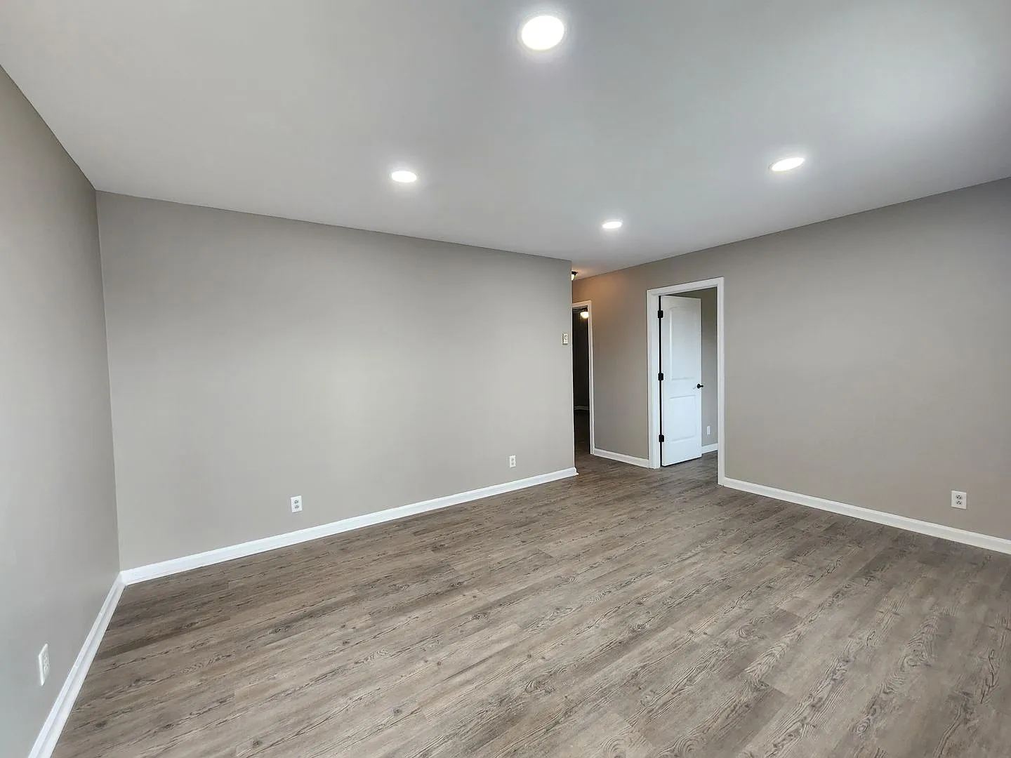 Tandy Drive Apartments — Photo 2