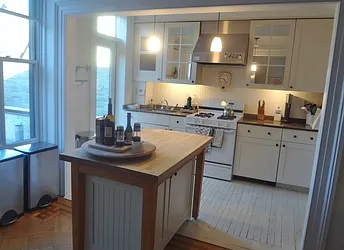 Rented by City Connections Realty