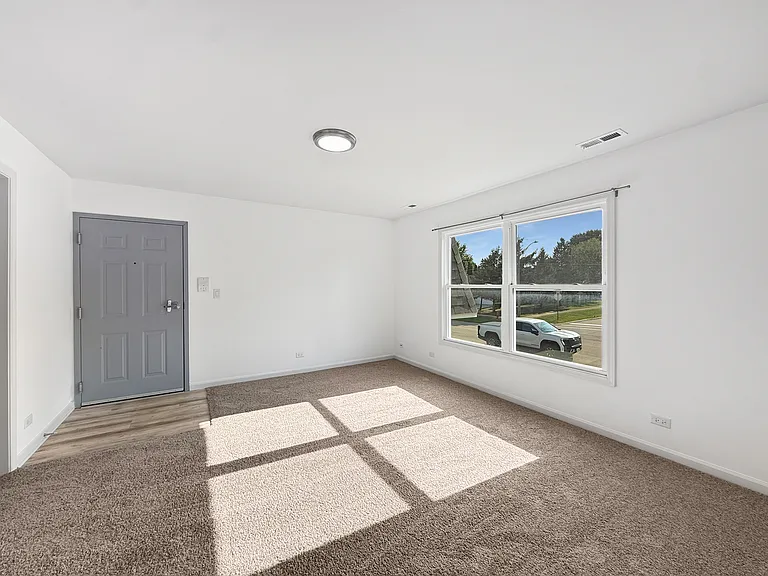 10407 N Church St #3 — Photo 14