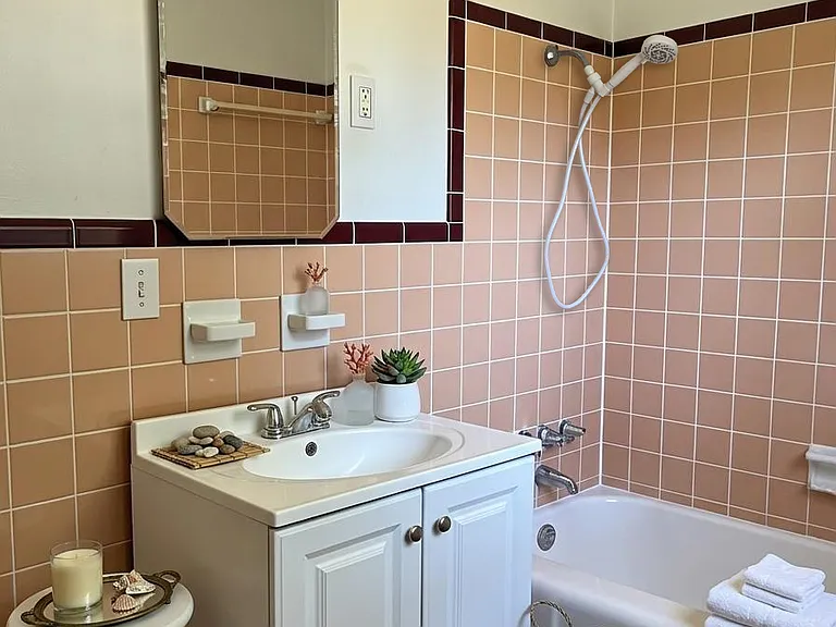 2164 Bougainvillea St — Photo 8