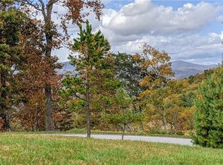 323 Eagles Eye Dr #22-23, Hendersonville, NC 28792