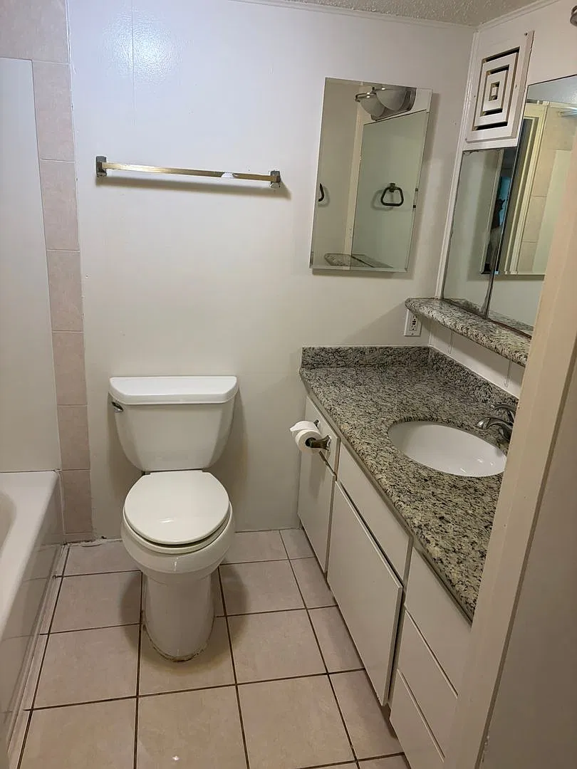 Furnished Ground-Level 1BD/1BA with Tandem Parking Steps from UH Mnoa (Unit #B) — Photo 2