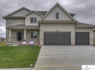 21815 H St, Elkhorn, NE 68022