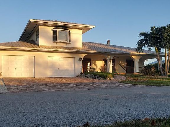 5th image of 1800 Manor Ln