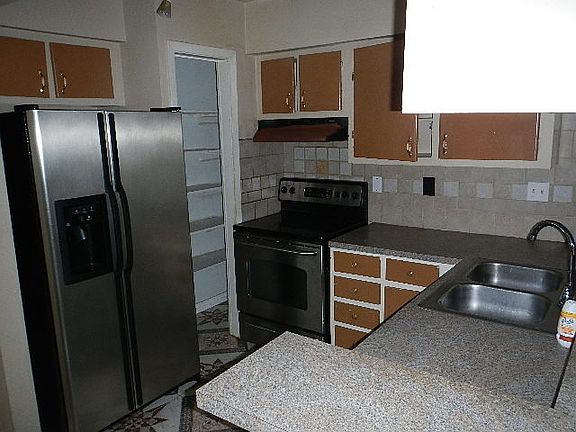 4th image of 10000 Westview Dr APT B