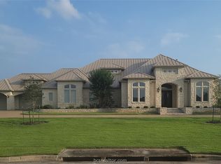 8808 Queens Ct, College Station, TX 77845