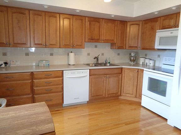 5th image of 593 Pocasset Ct #127