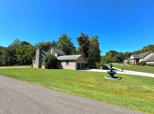 19699 White Oak Dr, Catlettsburg, KY 41129