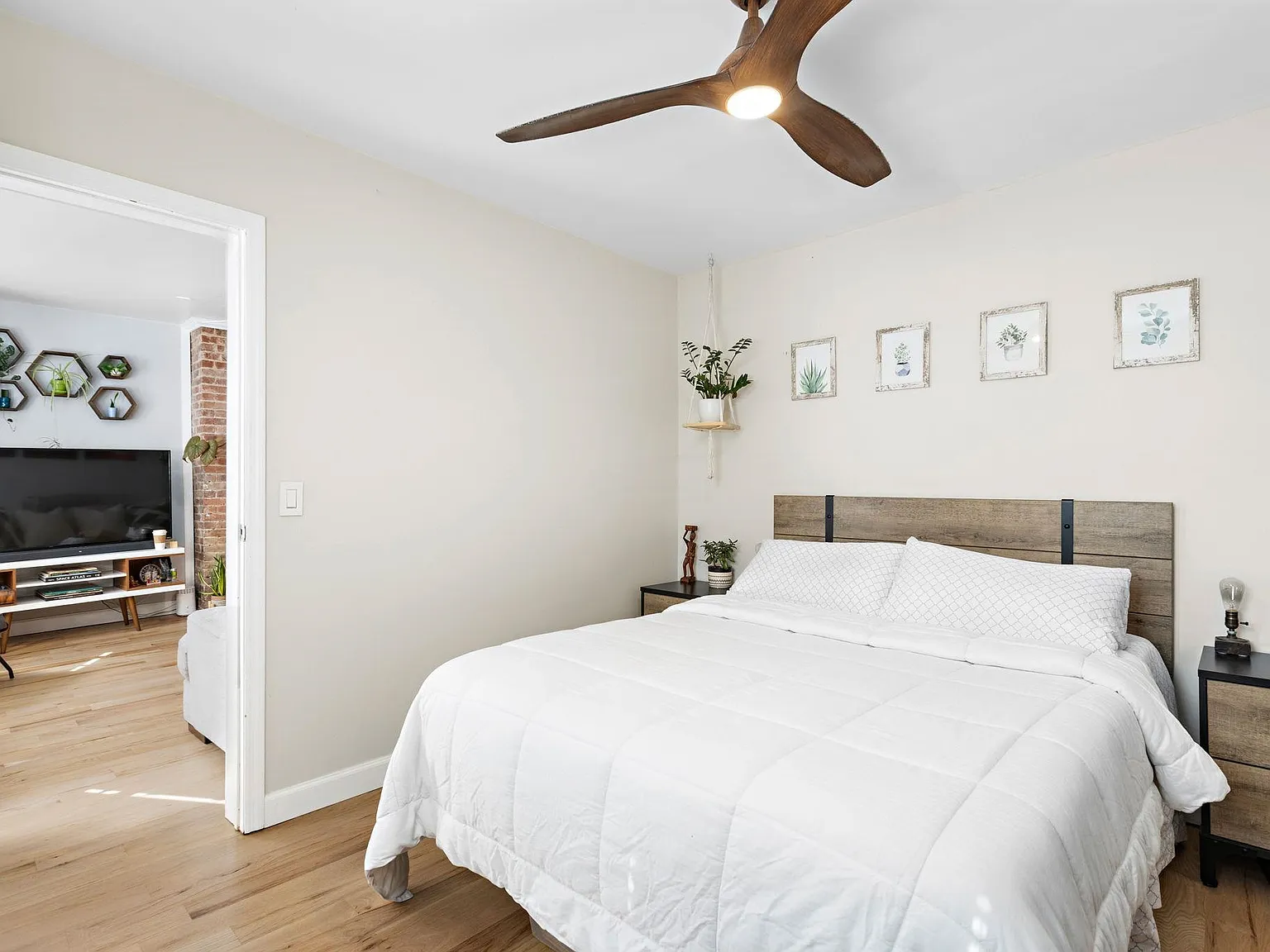 2 bed, 1.0 bath, $3,499 — Photo 4