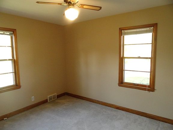 5th image of 1103 Aurora Ave