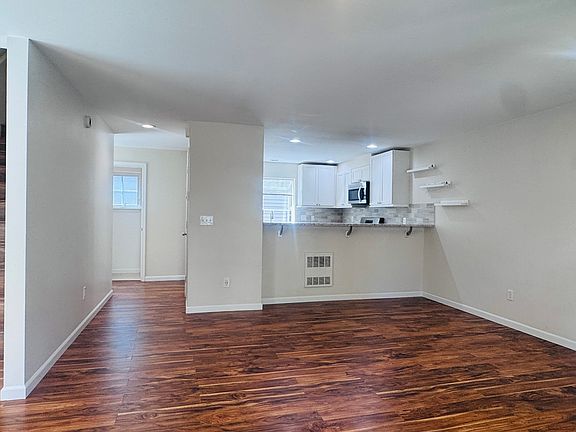 5th image of 14345 Stone Ave N