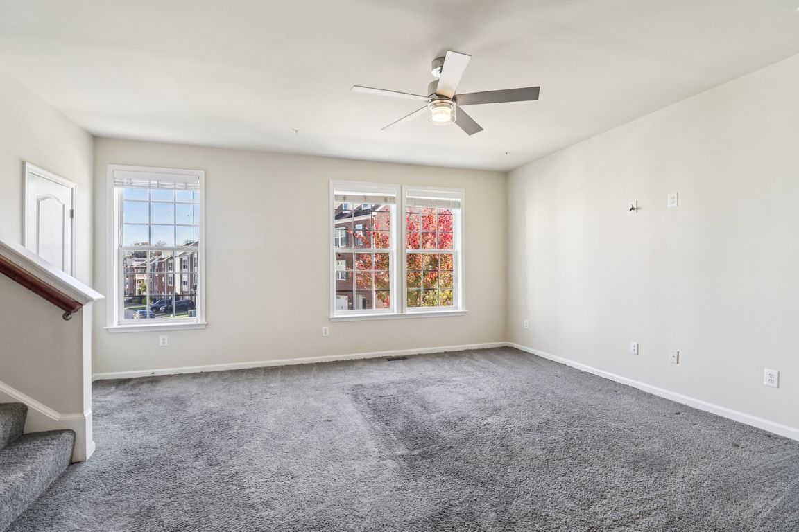 next background image