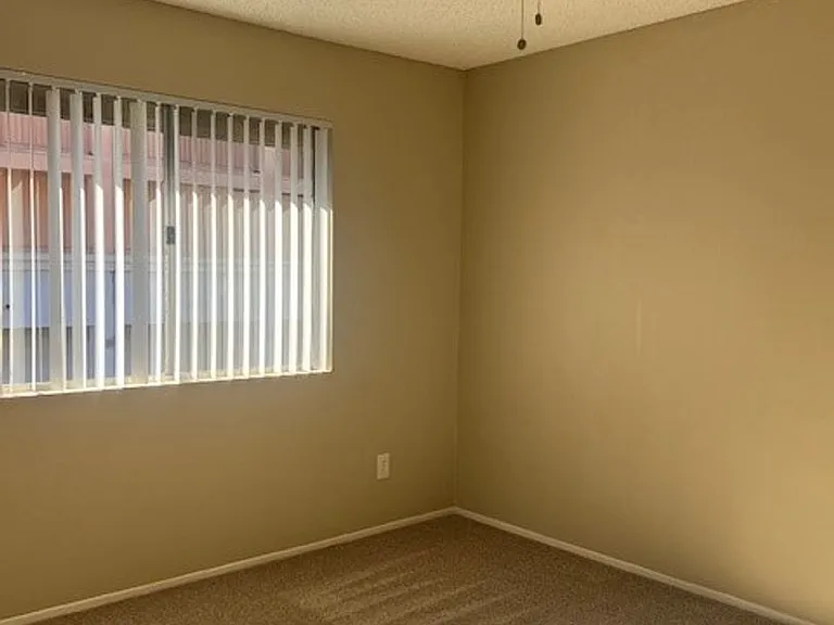 Villa Hermosa Apartments — Photo 31
