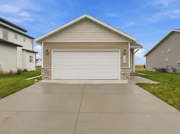 7691 Cub Creek Way, Horace, ND 58047