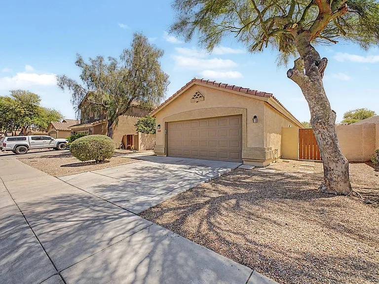 7043 W Phelps Rd — Photo 3
