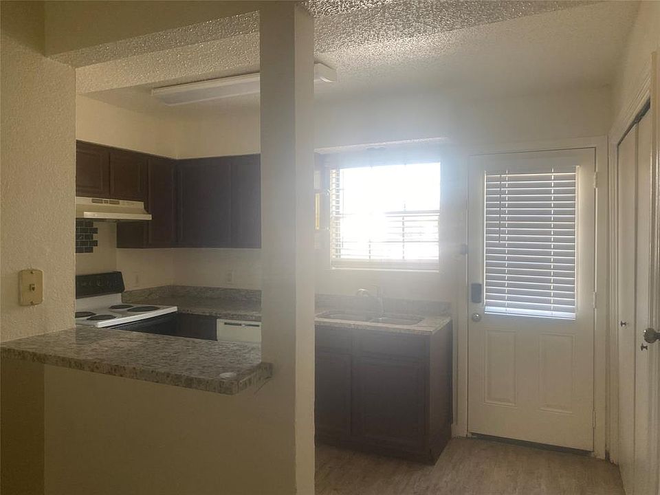 1st image of 2809 Wimbledon Ct #2809C