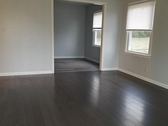 3rd image of 2904 Love Dr NW