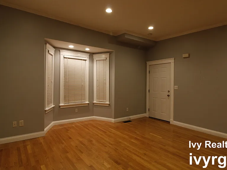 86 Mount Vernon St #1 — Photo 2
