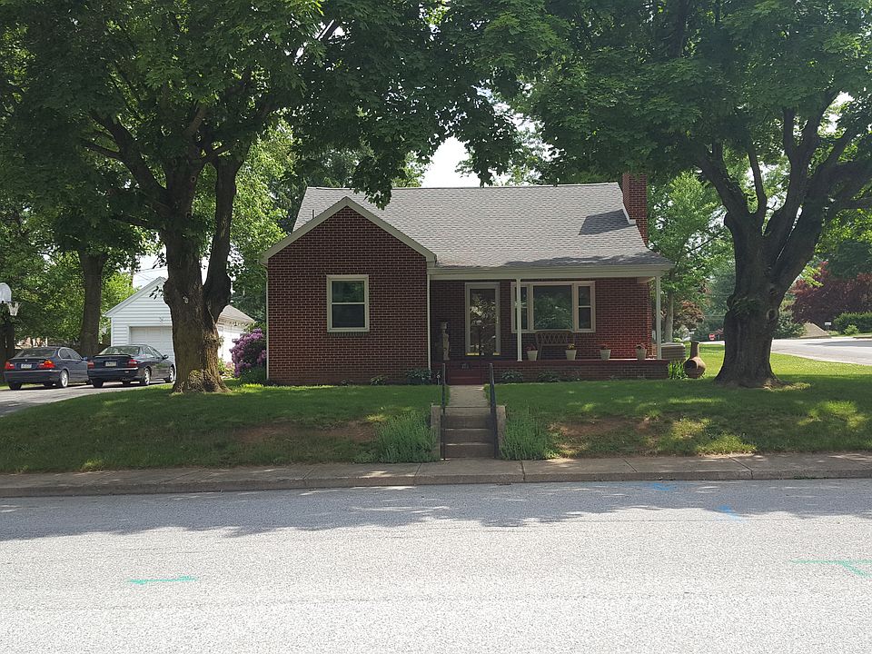 2nd image of 221 Hollar Ave