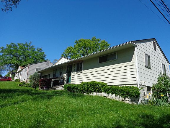 2nd image of 8508 Crystal Ave